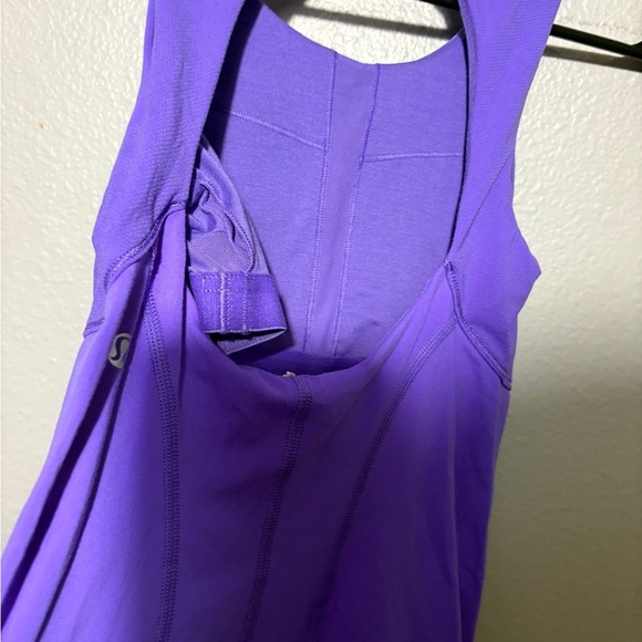 Lululemon 🍋🍇Purple top - Picture 7 of 7